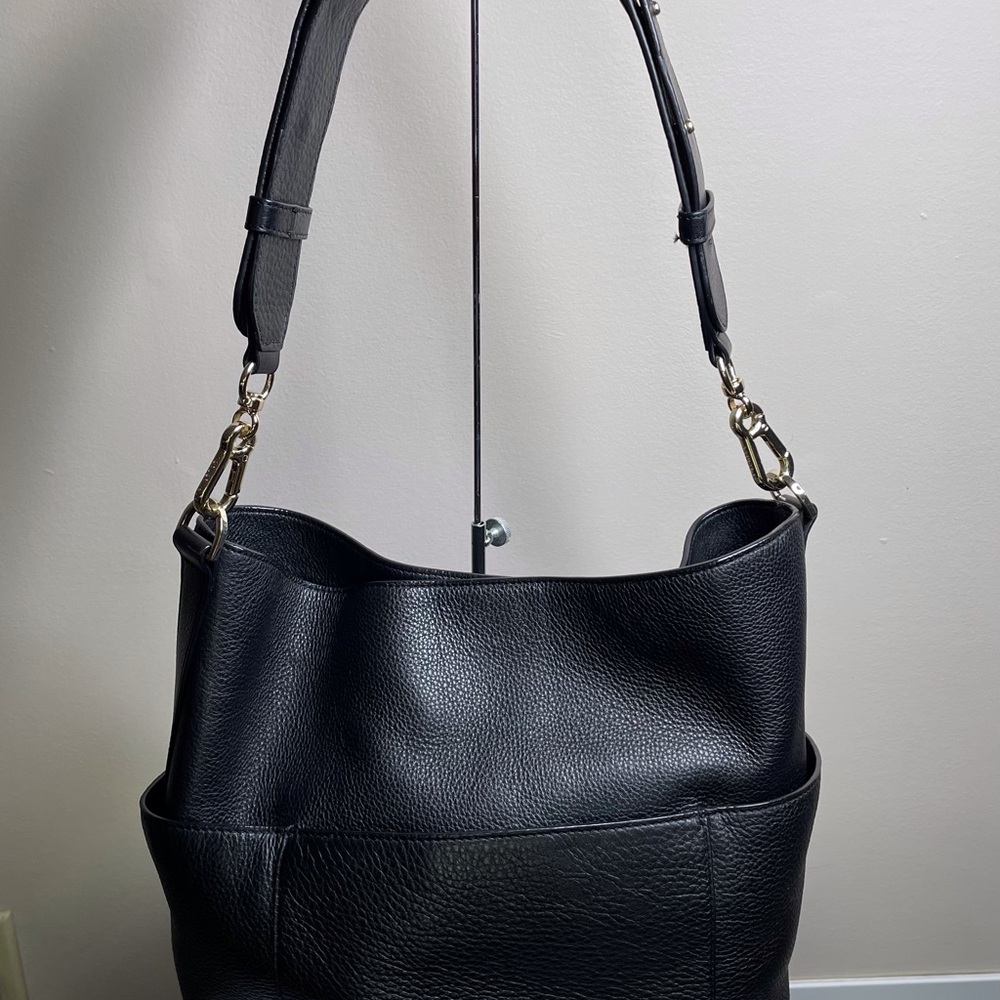 Henri Bendel Soho Bucket Hobo - Picture 6 of 9